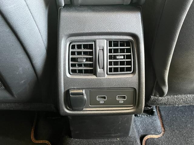 キャプチャー インテンス 純正HDDナビ 360°カメラ ETC Bluetooth/USB 運転席パワーシート 運転席/助手席シートヒーター ルーフレール オートライト コーナーセンサー 横滑り防止装置 電動格納ミラー(34枚目)