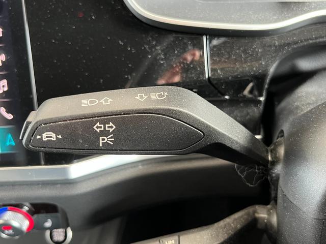 Q3スポーツバック 35TDIクワトロ Sライン 純正HDDナビ 360°カメラ ETC2.0 Bluetooth/USB 運転席/助手席パワーシート 運転席/助手席シートヒーター ハーフレザーシート 電動リアゲート オートライト コーナーセンサー(19枚目)