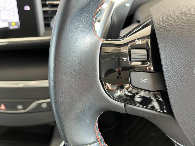 308 テックパックエディション ブルーHDi ・純正ナビ・レーンキープアシスト・アイドリングストップ・ETC・オートライト・アダプティブクルーズコントロール・ブラインドスポットモニター・コーナーセンサー・バックカメラ(16枚目)