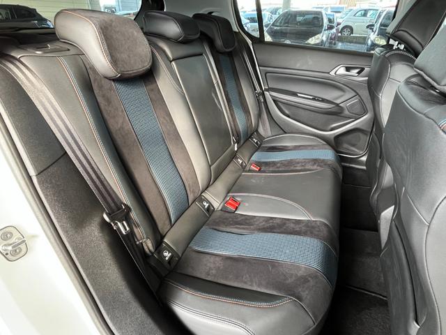 308 テックパックエディション ブルーHDi ・純正ナビ・レーンキープアシスト・アイドリングストップ・ETC・オートライト・アダプティブクルーズコントロール・ブラインドスポットモニター・コーナーセンサー・バックカメラ(32枚目)