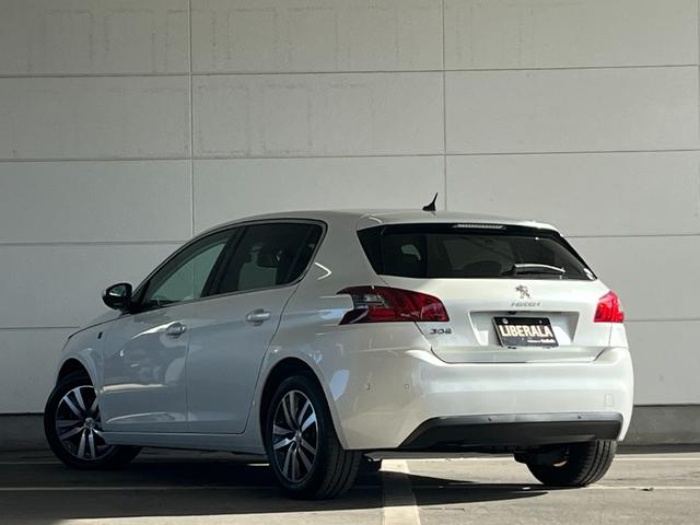 308 テックパックエディション ブルーHDi ・純正ナビ・レーンキープアシスト・アイドリングストップ・ETC・オートライト・アダプティブクルーズコントロール・ブラインドスポットモニター・コーナーセンサー・バックカメラ(43枚目)