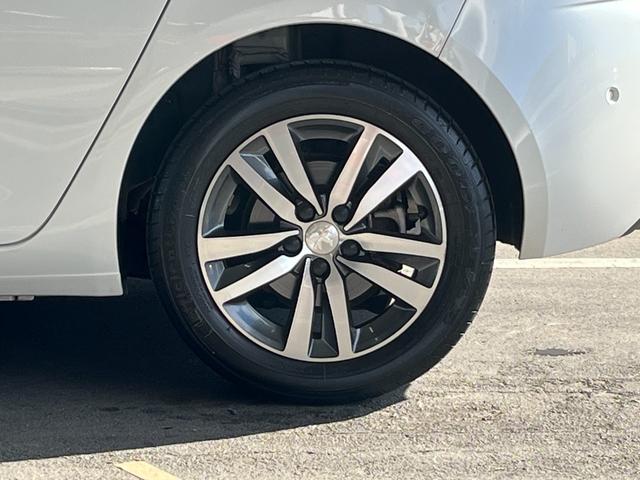 308 テックパックエディション ブルーHDi ・純正ナビ・レーンキープアシスト・アイドリングストップ・ETC・オートライト・アダプティブクルーズコントロール・ブラインドスポットモニター・コーナーセンサー・バックカメラ(44枚目)