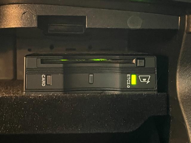 ＧＬＣ ＧＬＣ２２０ｄ　４マチック　ナイトエディション　純正メモリナビ　フルセグＴＶ　ＥＴＣ２．０　Ｂｌｕｅｔｏｏｔｈ／ＵＳＢ　運転席／助手席パワーシート　全席シートヒーター　レザーシート　パノラミックスライディングルーフ　電動リアゲート　コーナーセンサー（23枚目）
