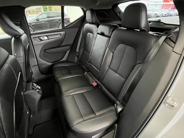 ＸＣ４０ アルティメット　Ｂ４　ＡＷＤ　純正ＨＤＤナビ　ＥＴＣ　Ｂｌｕｅｔｏｏｔｈ／ＵＳＢ／ＡｐｐｌｅＣａｒｐｌａｙ　運転席／助手席パワーシート　全席シートヒーター　レザーシート　ルーフレール　電動リアゲート　オートライト　コーナーセンサー（32枚目）