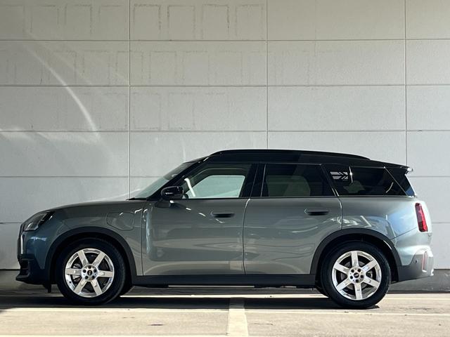 MINI SE オール4 純正ナビ アダプティブクルーズコントロール オートライト オートハイビーム パワーシート パワーバックドア フットオープナ シートヒーター シートマッサージ機能 ハーフレザー(39枚目)