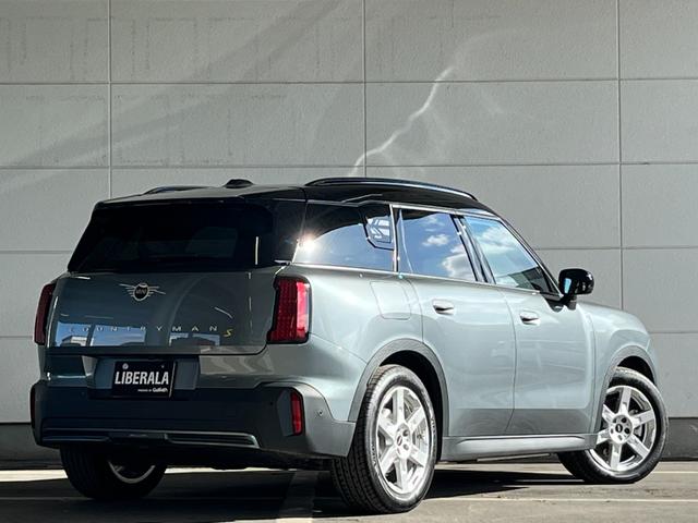 MINI SE オール4 純正ナビ アダプティブクルーズコントロール オートライト オートハイビーム パワーシート パワーバックドア フットオープナ シートヒーター シートマッサージ機能 ハーフレザー(44枚目)