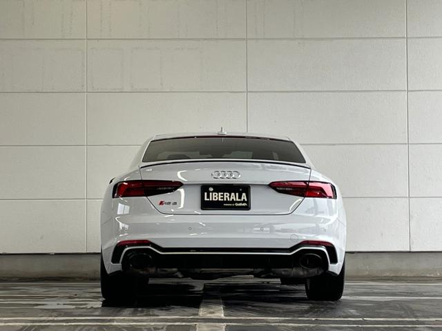 アウディ ＲＳ５