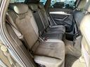 シート：ヘタリ・汚れ等もなく、きれいな状態を保っています！足元もゆったりとしたスペースがあるので十分に快適なドライブが期待できます☆