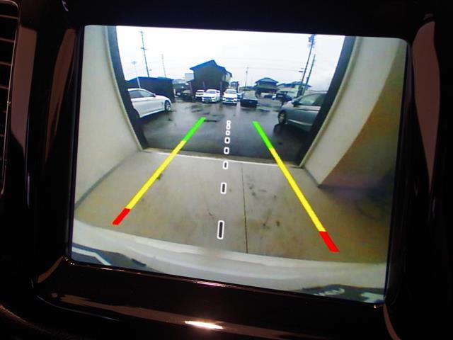 ジープ・コンパス リミテッド　Ｂｅａｔｓ　Ａｕｄｉｏプレミアムサウンドシステムスピーカー　アダプティブクルーズコントロール　車線逸脱警報プラス　前面衝突警報　ブラインドスポット　純正ナビ　ＡｐｐｌｅＣａｒＰｌａｙ（7枚目）