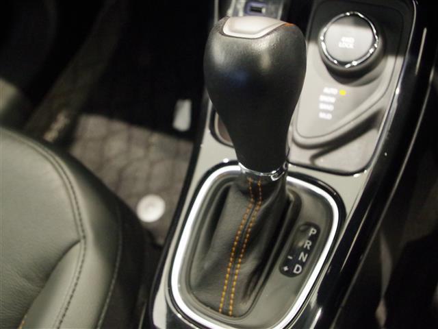 ジープ・コンパス リミテッド　Ｂｅａｔｓ　Ａｕｄｉｏプレミアムサウンドシステムスピーカー　アダプティブクルーズコントロール　車線逸脱警報プラス　前面衝突警報　ブラインドスポット　純正ナビ　ＡｐｐｌｅＣａｒＰｌａｙ（34枚目）