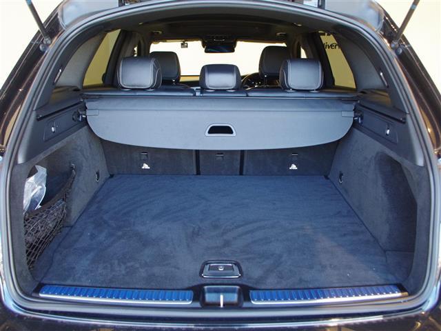 ＧＬＣ ＧＬＣ２２０ｄ　４マチックスポーツ　サンルーフ　レザーシート　Ｂｕｒｍｅｓｔｅｒサウンドシステム　純正ＨＤＤナビゲーション　ヘッドアップディスプレイ　レーダーセーフティパッケージ　３６０°カメラシステム（11枚目）