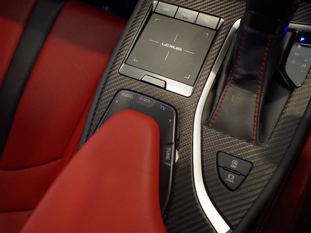 ＵＸ ＵＸ２００　Ｆスポーツ　ＴＲＤアンダーフルエアロ　レクサスセーフティ　衝突軽減ブレーキ　レーントレーシングアシスト　オートマチックハイビーム　レーダークルーズコントロール　ロードサインアシスト（33枚目）