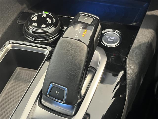 3008 GT ブルーHDi 8インチタッチスクリーン アクティブセーフティブレーキ ブレーキアシスト レーンキープアシスト アクティブクルーズコントロール フルLEDヘッドライト(32枚目)