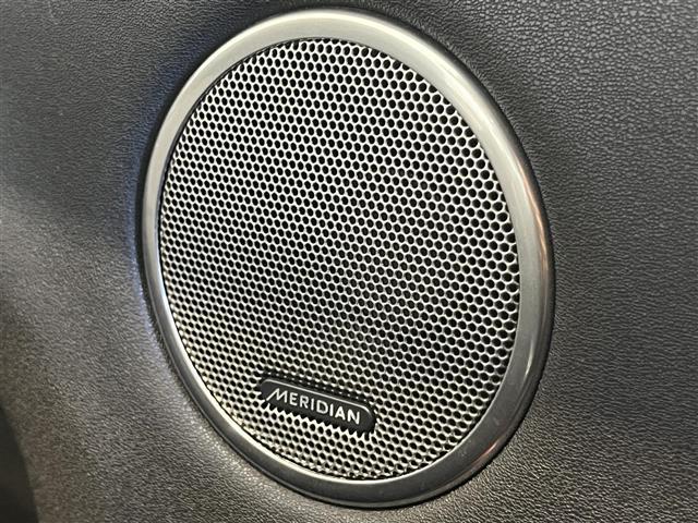 レンジローバーイヴォーク HSEダイナミック ブラックデザインパック パノラミックグラスルーフ MERIDIA ACC 360°パークアシスト レーンデパーチャーワーニング パワーシート LED シートヒーター パワーテールゲート(32枚目)