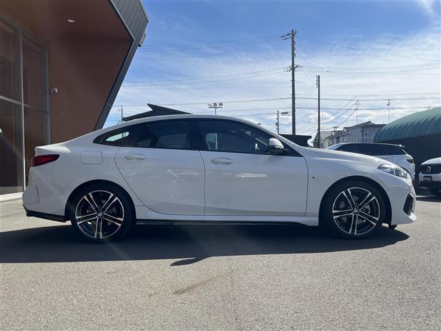 ２シリーズ ２１８ｄグランクーペ　Ｍスポーツ　ナビゲーションパッケージ　ドライビングアシスト　パーキングアシスト　リアビューカメラ（16枚目）