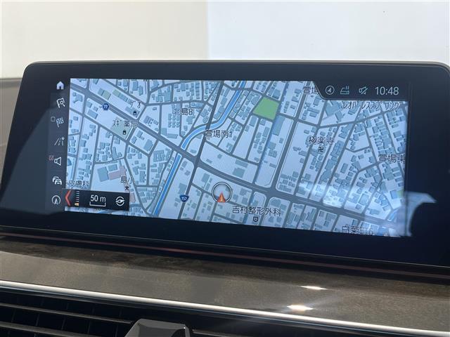 5シリーズ 523dツーリング Mスポーツ ハイラインパッケージ レザーシート イノベーションパッケージ ディスプレイキー 純正ナビ TV Bluetooth 全方位カメラ アンビエントライト アダプティブLEDヘッドライト(4枚目)