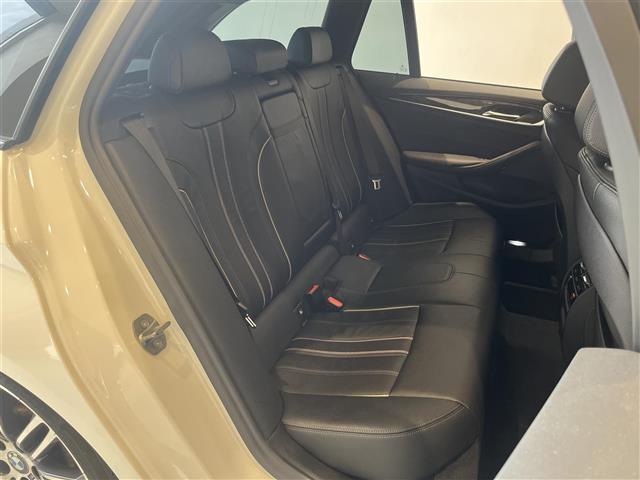 5シリーズ 523dツーリング Mスポーツ ハイラインパッケージ レザーシート イノベーションパッケージ ディスプレイキー 純正ナビ TV Bluetooth 全方位カメラ アンビエントライト アダプティブLEDヘッドライト(13枚目)