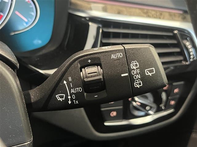 5シリーズ 523dツーリング Mスポーツ ハイラインパッケージ レザーシート イノベーションパッケージ ディスプレイキー 純正ナビ TV Bluetooth 全方位カメラ アンビエントライト アダプティブLEDヘッドライト(27枚目)