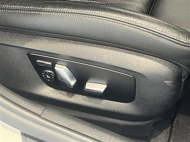 5シリーズ 523dツーリング Mスポーツ ハイラインパッケージ レザーシート イノベーションパッケージ ディスプレイキー 純正ナビ TV Bluetooth 全方位カメラ アンビエントライト アダプティブLEDヘッドライト(35枚目)