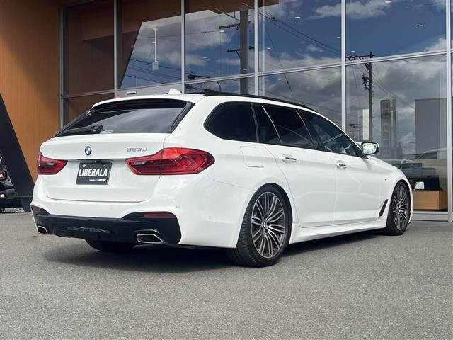 5シリーズ 523dツーリング Mスポーツ ハイラインパッケージ レザーシート イノベーションパッケージ ディスプレイキー 純正ナビ TV Bluetooth 全方位カメラ アンビエントライト アダプティブLEDヘッドライト(43枚目)