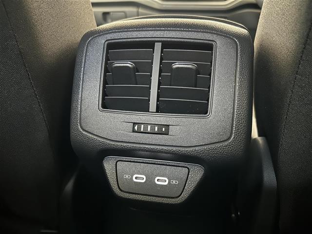 Ｔ－ロック ＴＤＩ　スポーツ　Ａｐｐｌｅｃａｒｐｌａｙ　Ｖｏｌｋｓｗａｇｅｎオールインセーフティ　リアビューカメラ　アダプティブクルーズコントロール　ＬＥＤヘッドライト（36枚目）