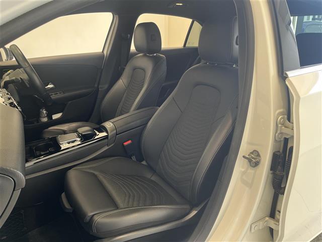 Aクラス A180 スタイル レーダーセーフティパッケージ フルセグTV メモリー機能付きパワーシート シートヒーター リアビューカメラ(6枚目)