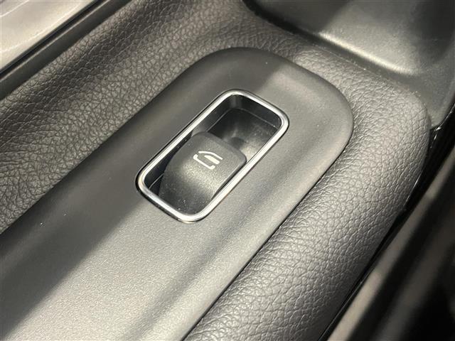 Aクラス A180 スタイル レーダーセーフティパッケージ フルセグTV メモリー機能付きパワーシート シートヒーター リアビューカメラ(34枚目)