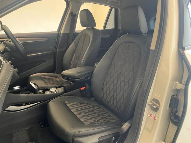 Ｘ１ ｘＤｒｉｖｅ　１８ｄ　ｘライン　アドバンスドアクティブセーフティパッケージドライビングアシストプラス　アクティブクルーズコントロール　ストップゴー機能付コンフォートパッケージ　スライディング・リヤ・シート　電動フロント・シート（45枚目）