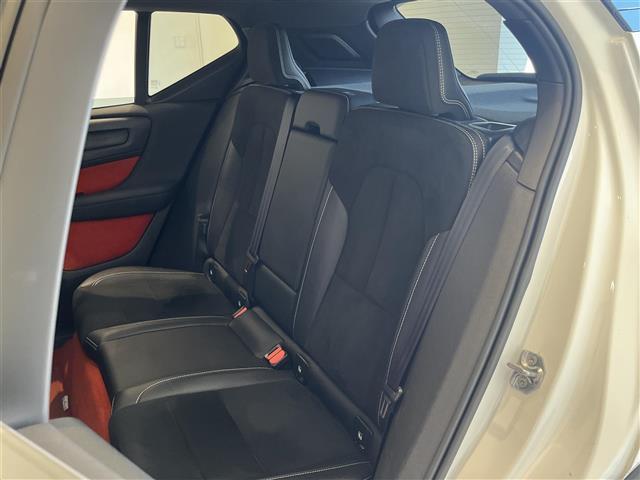 ＸＣ４０ Ｔ５　ＡＷＤ　Ｒデザイン　１ｓｔＥＤ　３００台限定車サンルーフｈａｒｍａｎ／ｋａｒｄｏｎ全車速追従機能付ＡＣＣパイロットアシスト（車線維持支援機能）レーンキーピングエイドフロントシートヒーター電動リアゲートパワーシート（13枚目）