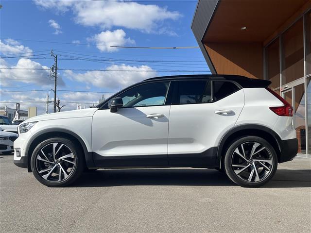 ＸＣ４０ Ｔ５　ＡＷＤ　Ｒデザイン　１ｓｔＥＤ　３００台限定車サンルーフｈａｒｍａｎ／ｋａｒｄｏｎ全車速追従機能付ＡＣＣパイロットアシスト（車線維持支援機能）レーンキーピングエイドフロントシートヒーター電動リアゲートパワーシート（22枚目）