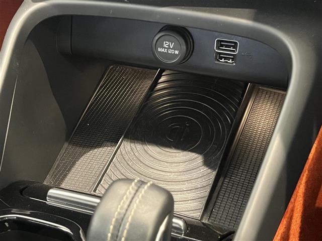 ＸＣ４０ Ｔ５　ＡＷＤ　Ｒデザイン　１ｓｔＥＤ　３００台限定車サンルーフｈａｒｍａｎ／ｋａｒｄｏｎ全車速追従機能付ＡＣＣパイロットアシスト（車線維持支援機能）レーンキーピングエイドフロントシートヒーター電動リアゲートパワーシート（28枚目）