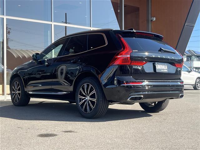 ＸＣ６０ Ｂ５　ＡＷＤ　インスクリプション　クライメートパッケージリアシートヒーターステアリングホイールヒーターネットポケット（トンネルコンソール）全車速追従機能ＡＣＣパイロット・アシスト（車線維持支援機能）ｈａｒｍａｎ／ｋａｒｄｏｎ（22枚目）