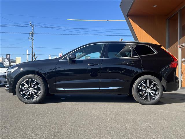 ＸＣ６０ Ｂ５　ＡＷＤ　インスクリプション　クライメートパッケージリアシートヒーターステアリングホイールヒーターネットポケット（トンネルコンソール）全車速追従機能ＡＣＣパイロット・アシスト（車線維持支援機能）ｈａｒｍａｎ／ｋａｒｄｏｎ（23枚目）