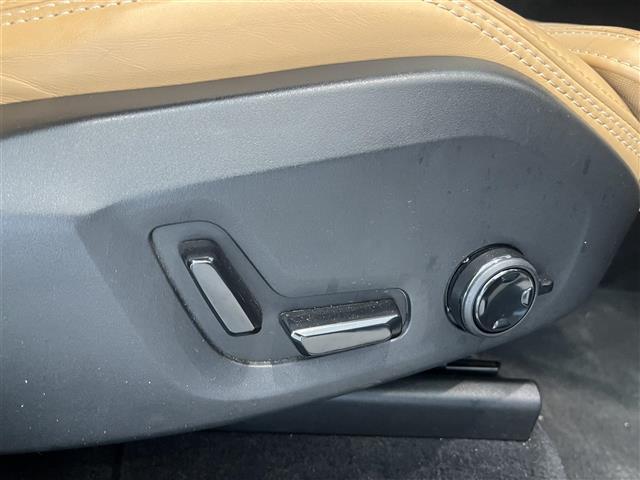 ＸＣ６０ Ｂ５　ＡＷＤ　インスクリプション　クライメートパッケージリアシートヒーターステアリングホイールヒーターネットポケット（トンネルコンソール）全車速追従機能ＡＣＣパイロット・アシスト（車線維持支援機能）ｈａｒｍａｎ／ｋａｒｄｏｎ（34枚目）