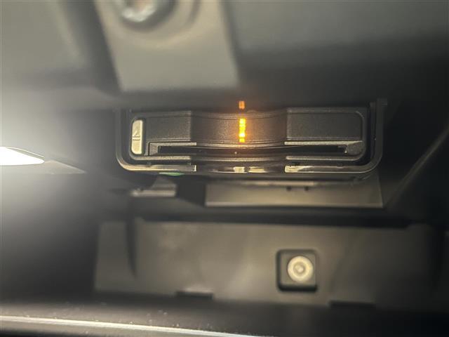 ＸＣ６０ Ｂ５　ＡＷＤ　インスクリプション　クライメートパッケージリアシートヒーターステアリングホイールヒーターネットポケット（トンネルコンソール）全車速追従機能ＡＣＣパイロット・アシスト（車線維持支援機能）ｈａｒｍａｎ／ｋａｒｄｏｎ（37枚目）