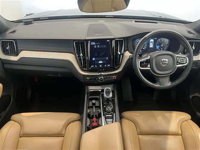 ＸＣ６０ Ｂ５　ＡＷＤ　インスクリプション　クライメートパッケージリアシートヒーターステアリングホイールヒーターネットポケット（トンネルコンソール）全車速追従機能ＡＣＣパイロット・アシスト（車線維持支援機能）ｈａｒｍａｎ／ｋａｒｄｏｎ（41枚目）
