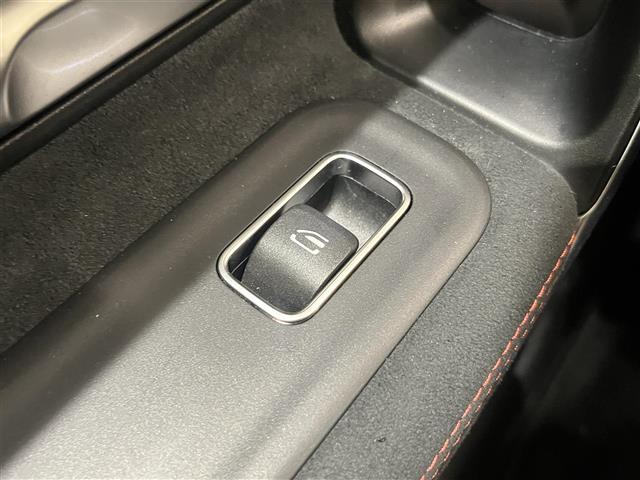Ａクラス Ａ１８０　スタイル　ＡＭＧライン　レーダーセーフティーパッケージナビゲーションパッケージＡＭＧスタイリングパッケージアクティブディスタンスアシストディストロニックアクティブブレーキアシストアクティブレーンキーピングアシスト（41枚目）
