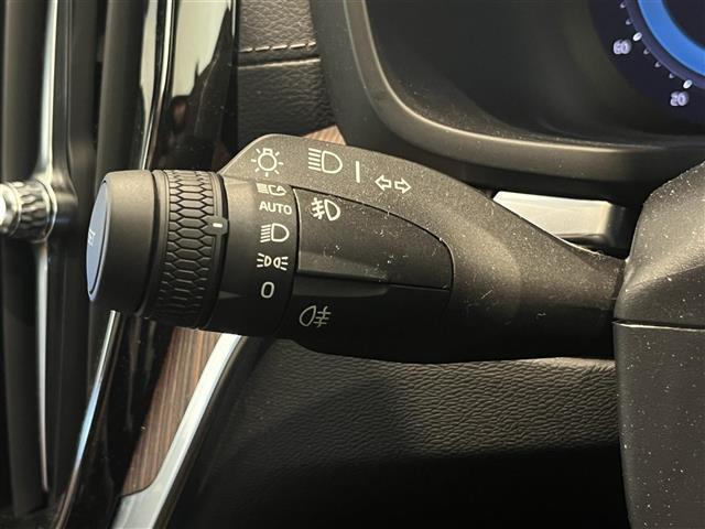 ＬＩＢＥＲＡＬＡは全国に約４５店舗以上※。どの店舗の在庫でもお近くのＬＩＢＥＲＡＬＡでご購入いただけます。※２０２３年１０月現在