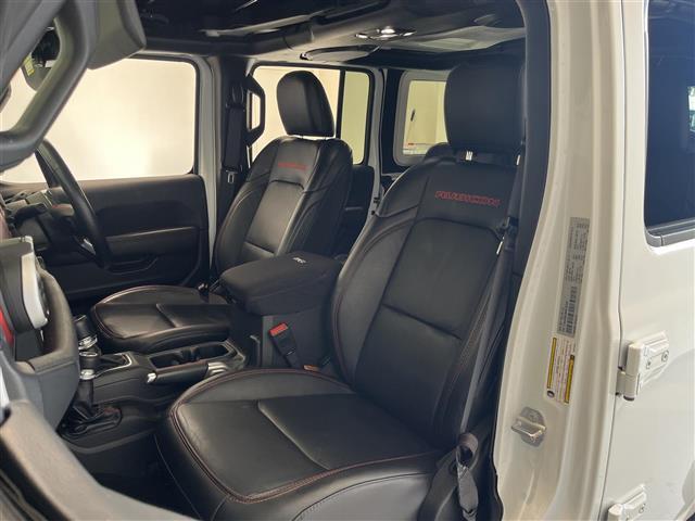 ジープ・ラングラーアンリミテッド ルビコン　Ｂｅｓｔｏｐソフトトップ　純正ナビ　ＴＶ　ＢＴ　ＡｐｐｌｅＣａｒＰｌａｙ　Ａｎｄｒｏｉｄ　Ａｕｔｏ　アダプティブクルーズコントロール　ブラインドスポットミニター（8枚目）