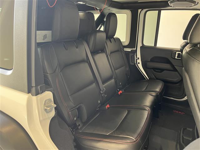 ジープ・ラングラーアンリミテッド ルビコン　Ｂｅｓｔｏｐソフトトップ　純正ナビ　ＴＶ　ＢＴ　ＡｐｐｌｅＣａｒＰｌａｙ　Ａｎｄｒｏｉｄ　Ａｕｔｏ　アダプティブクルーズコントロール　ブラインドスポットミニター（10枚目）