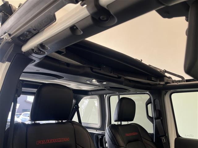 ジープ・ラングラーアンリミテッド ルビコン　Ｂｅｓｔｏｐソフトトップ　純正ナビ　ＴＶ　ＢＴ　ＡｐｐｌｅＣａｒＰｌａｙ　Ａｎｄｒｏｉｄ　Ａｕｔｏ　アダプティブクルーズコントロール　ブラインドスポットミニター（13枚目）