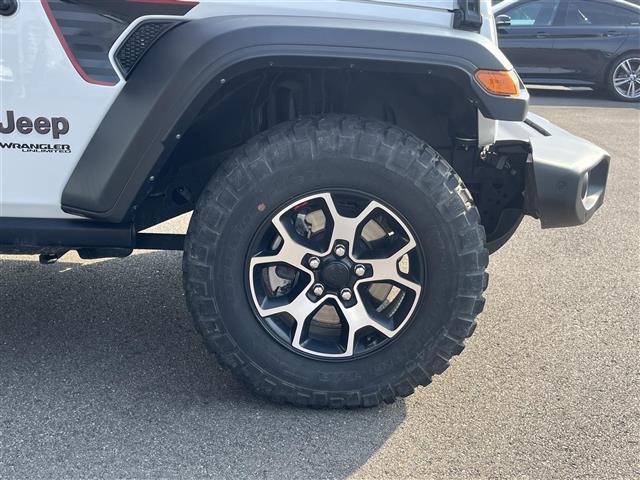 ジープ・ラングラーアンリミテッド ルビコン　Ｂｅｓｔｏｐソフトトップ　純正ナビ　ＴＶ　ＢＴ　ＡｐｐｌｅＣａｒＰｌａｙ　Ａｎｄｒｏｉｄ　Ａｕｔｏ　アダプティブクルーズコントロール　ブラインドスポットミニター（23枚目）