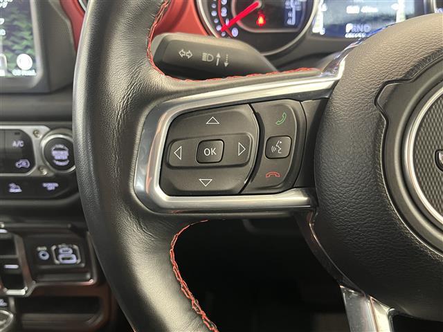 ジープ・ラングラーアンリミテッド ルビコン　Ｂｅｓｔｏｐソフトトップ　純正ナビ　ＴＶ　ＢＴ　ＡｐｐｌｅＣａｒＰｌａｙ　Ａｎｄｒｏｉｄ　Ａｕｔｏ　アダプティブクルーズコントロール　ブラインドスポットミニター（25枚目）