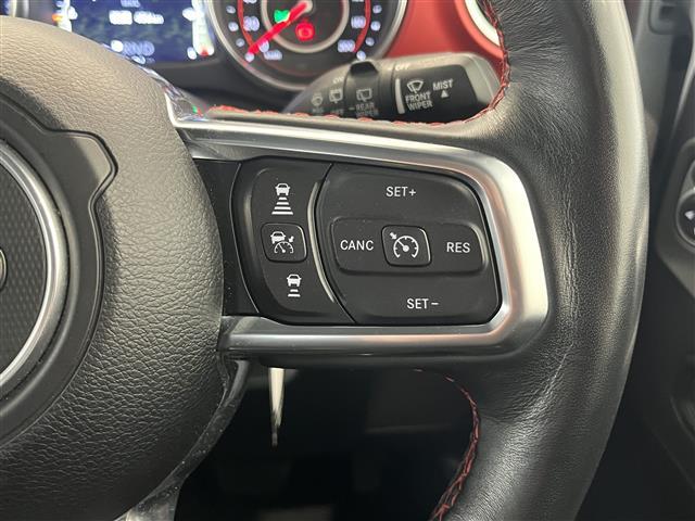 ジープ・ラングラーアンリミテッド ルビコン　Ｂｅｓｔｏｐソフトトップ　純正ナビ　ＴＶ　ＢＴ　ＡｐｐｌｅＣａｒＰｌａｙ　Ａｎｄｒｏｉｄ　Ａｕｔｏ　アダプティブクルーズコントロール　ブラインドスポットミニター（26枚目）