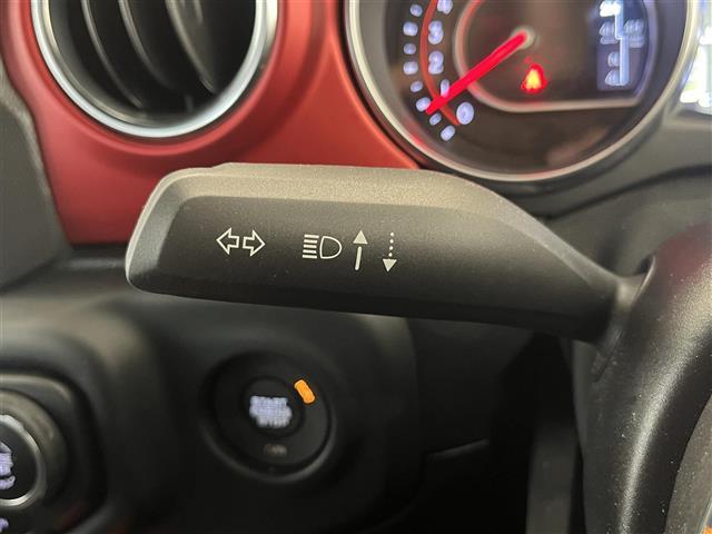 ジープ・ラングラーアンリミテッド ルビコン　Ｂｅｓｔｏｐソフトトップ　純正ナビ　ＴＶ　ＢＴ　ＡｐｐｌｅＣａｒＰｌａｙ　Ａｎｄｒｏｉｄ　Ａｕｔｏ　アダプティブクルーズコントロール　ブラインドスポットミニター（27枚目）