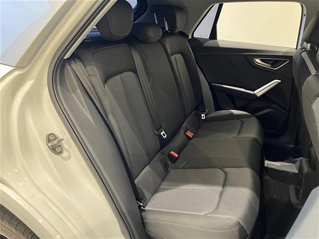 Q2 30TFSIスポーツ ナビゲーションパッケージ 純正ナビ TV Bluetooth バックカメラ アダプティブクルーズコントロール レーンキープアシスト バーチャルコックピット(9枚目)