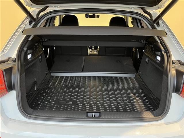 Q2 30TFSIスポーツ ナビゲーションパッケージ 純正ナビ TV Bluetooth バックカメラ アダプティブクルーズコントロール レーンキープアシスト バーチャルコックピット(12枚目)