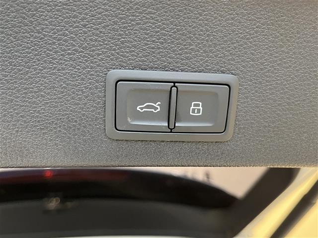 Q2 30TFSIスポーツ ナビゲーションパッケージ 純正ナビ TV Bluetooth バックカメラ アダプティブクルーズコントロール レーンキープアシスト バーチャルコックピット(36枚目)