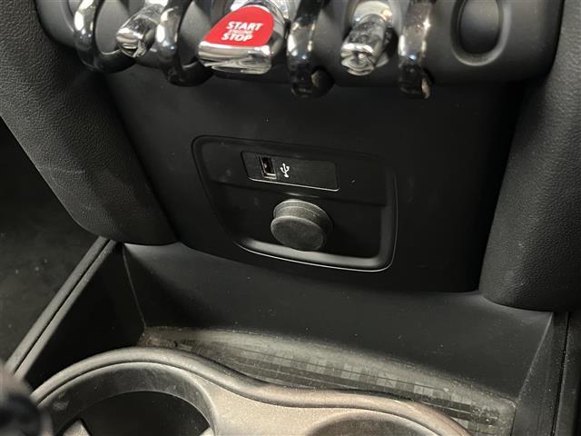 MINI ワン クロスオーバー 純正ナビ Bluetooth バックカメラ 衝突軽減ブレーキ アダプティブクルーズコントロール オートワイパー ETC(9枚目)