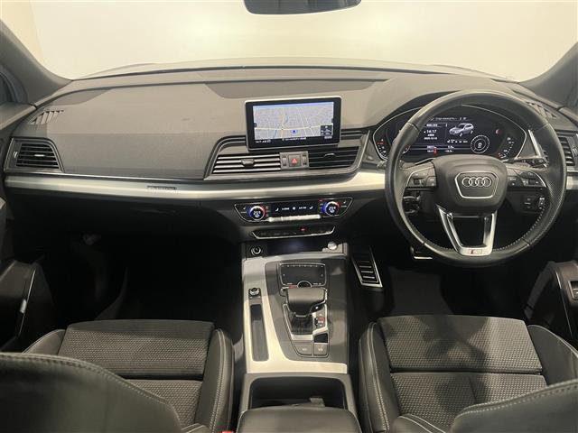 Ｑ５ ４０ＴＤＩクワトロ　スポーツ　Ｓラインパッケージ　マトリクスＬＥＤヘッドライト　アシスタンスパッケージ　マルチカラーアンビエントライト　アダプティブクルーズコントロール　サイドアシスト　レーンアシスト（42枚目）